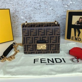 [premium] F 펜* KAN U 숄더백 19CM