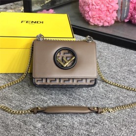 [premium] F 펜* 숄더백