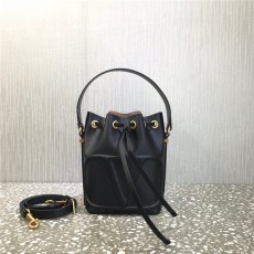 [premium] V 발렌** 버킷백